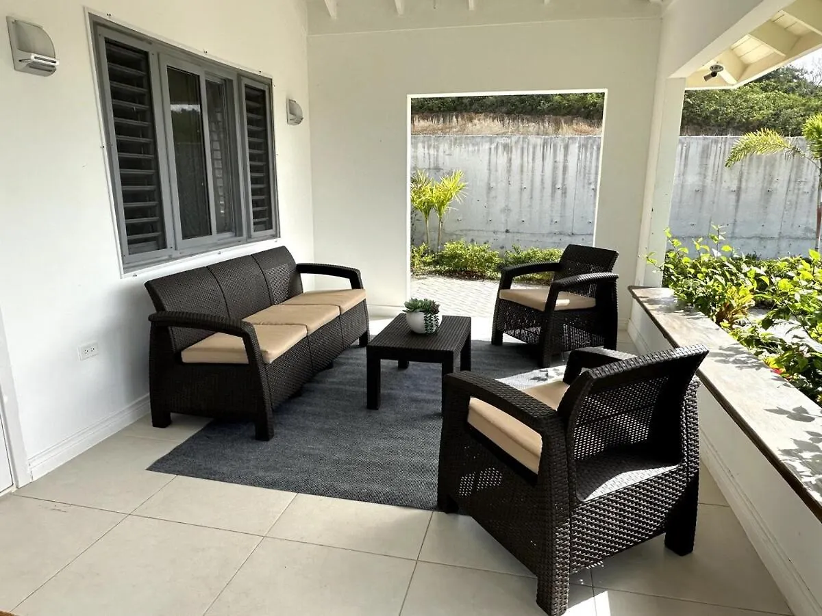 The Sunshine 3 Bedroom Villa With Pool & Gym Richmond